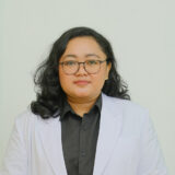 Dr. Arcci, berdomisili di Palangkaraya, Kalimantan Tengah, adalah praktisi Ayurveda dengan minat pada integrasi antara Ayurveda & Yoga sebagai sarana penyembuhan holistik.